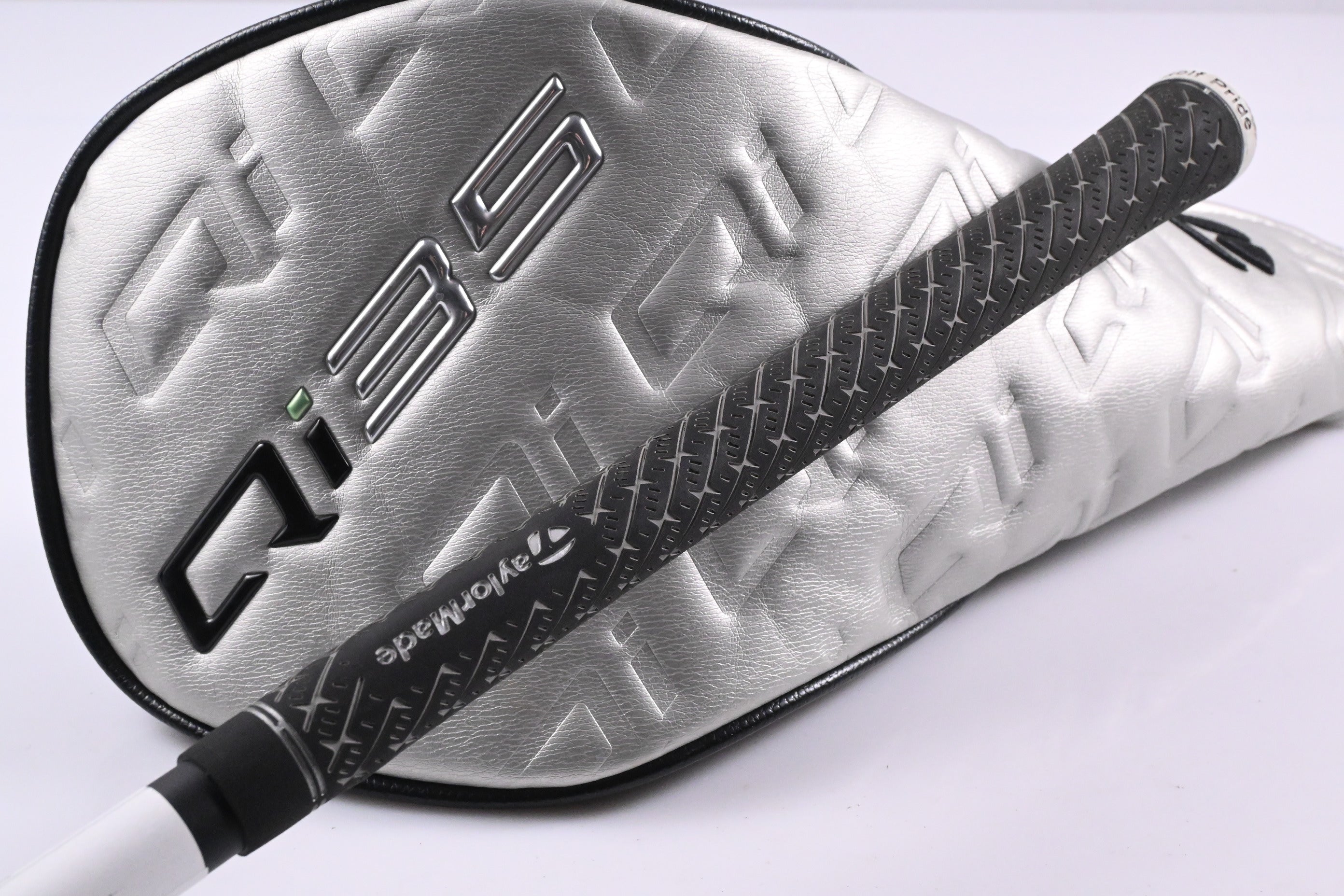 Taylormade Qi35 Driver / 9 Degree / Senior Flex Vanquish Blue 4 Shaft