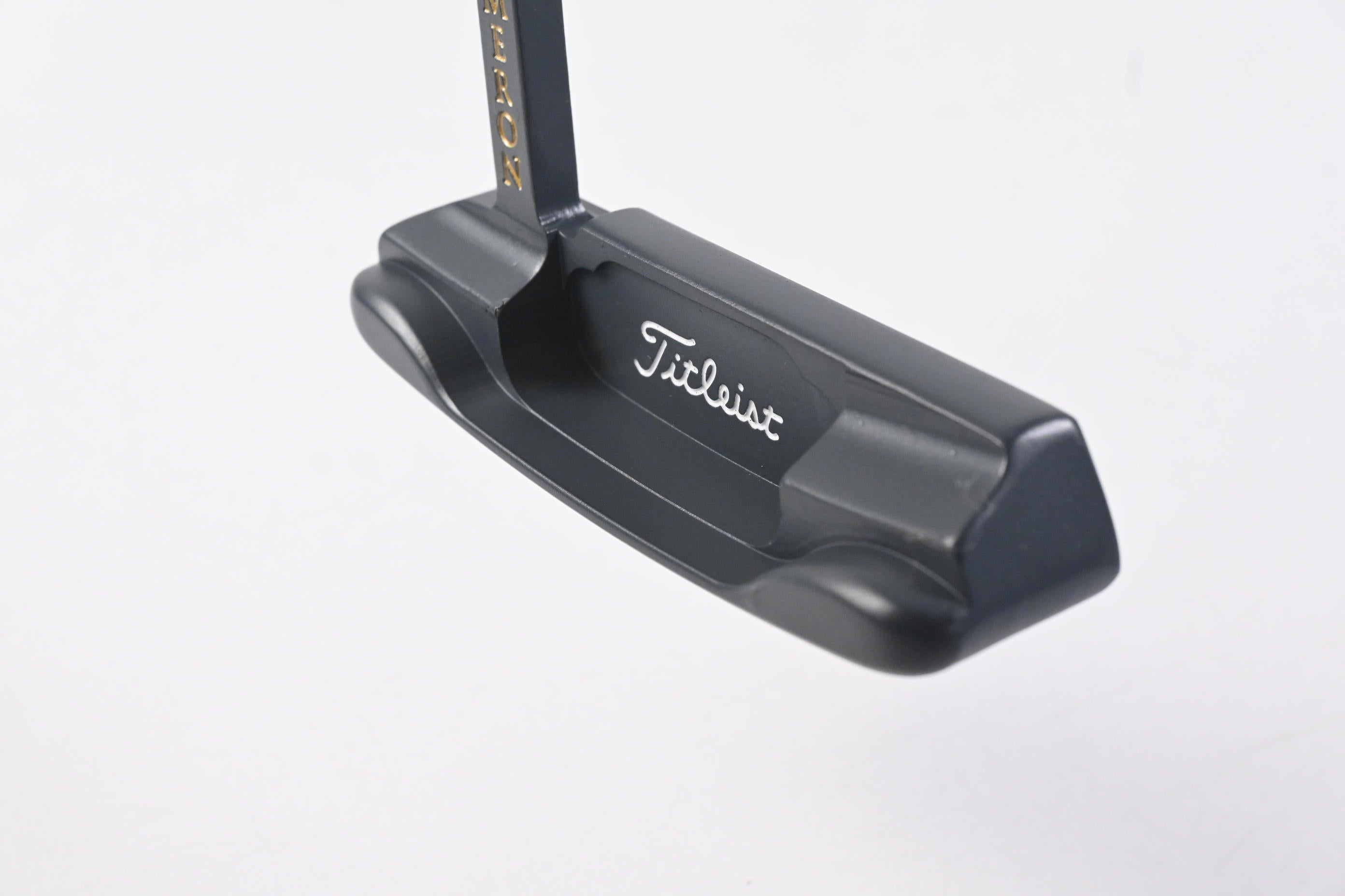 Scotty Cameron Classics Newport Putter / 35 Inch / Refurbished