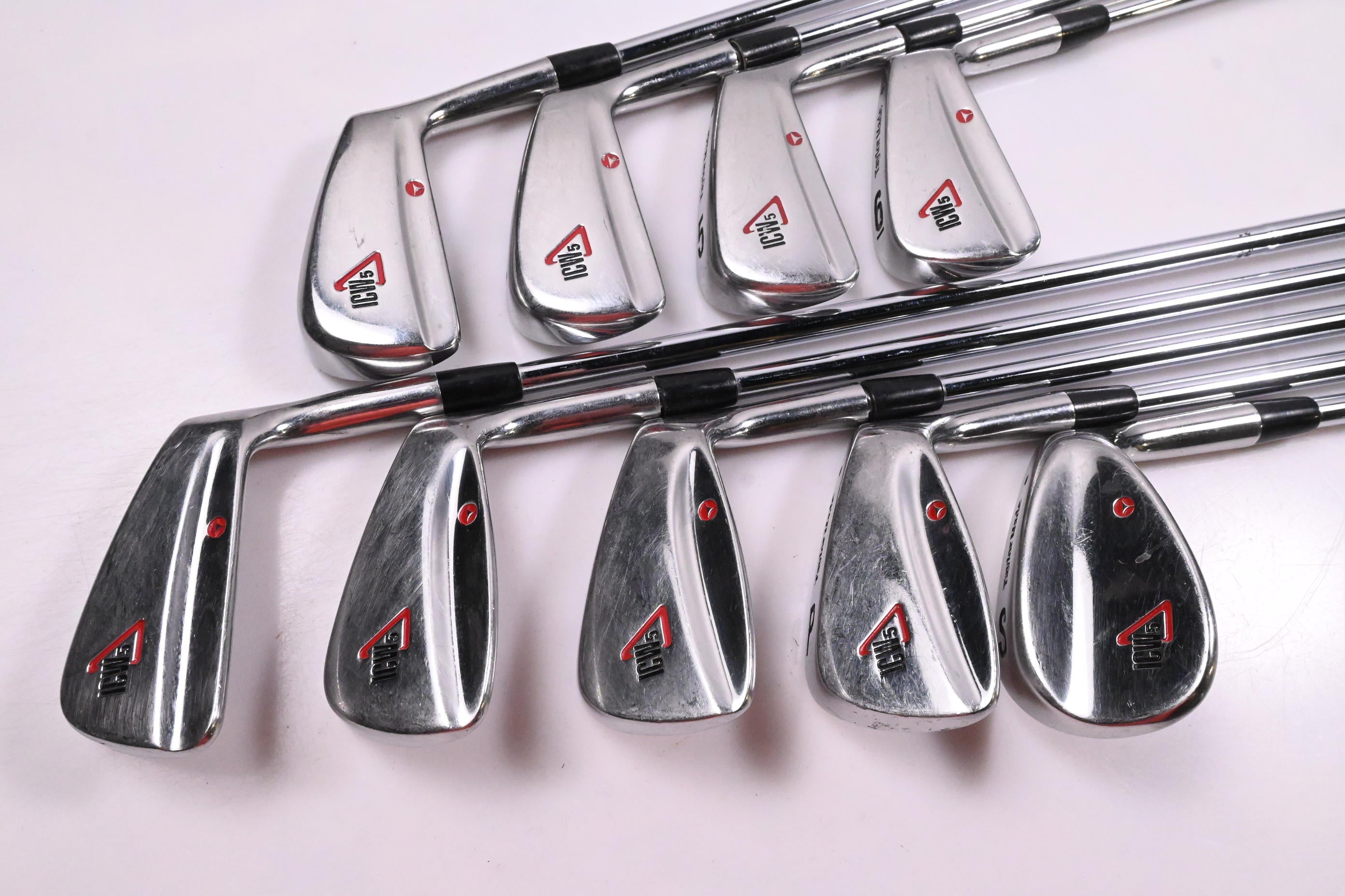 Taylormade ICW 5 Irons / 3-PW+SW / Regular Flex Dynamic Gold R300 Shafts