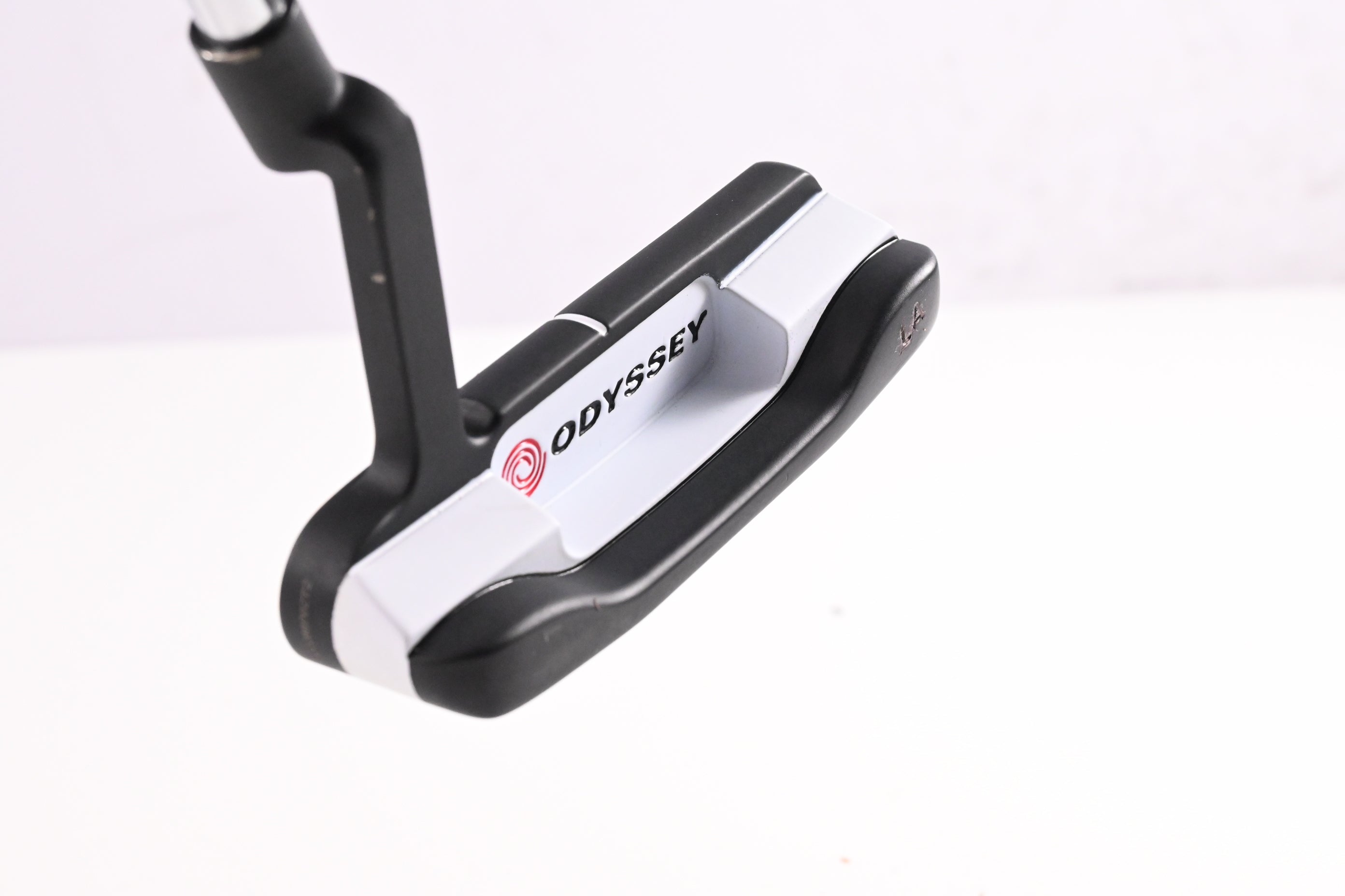 Odyssey White Hot Versa One Putter / 33 Inch