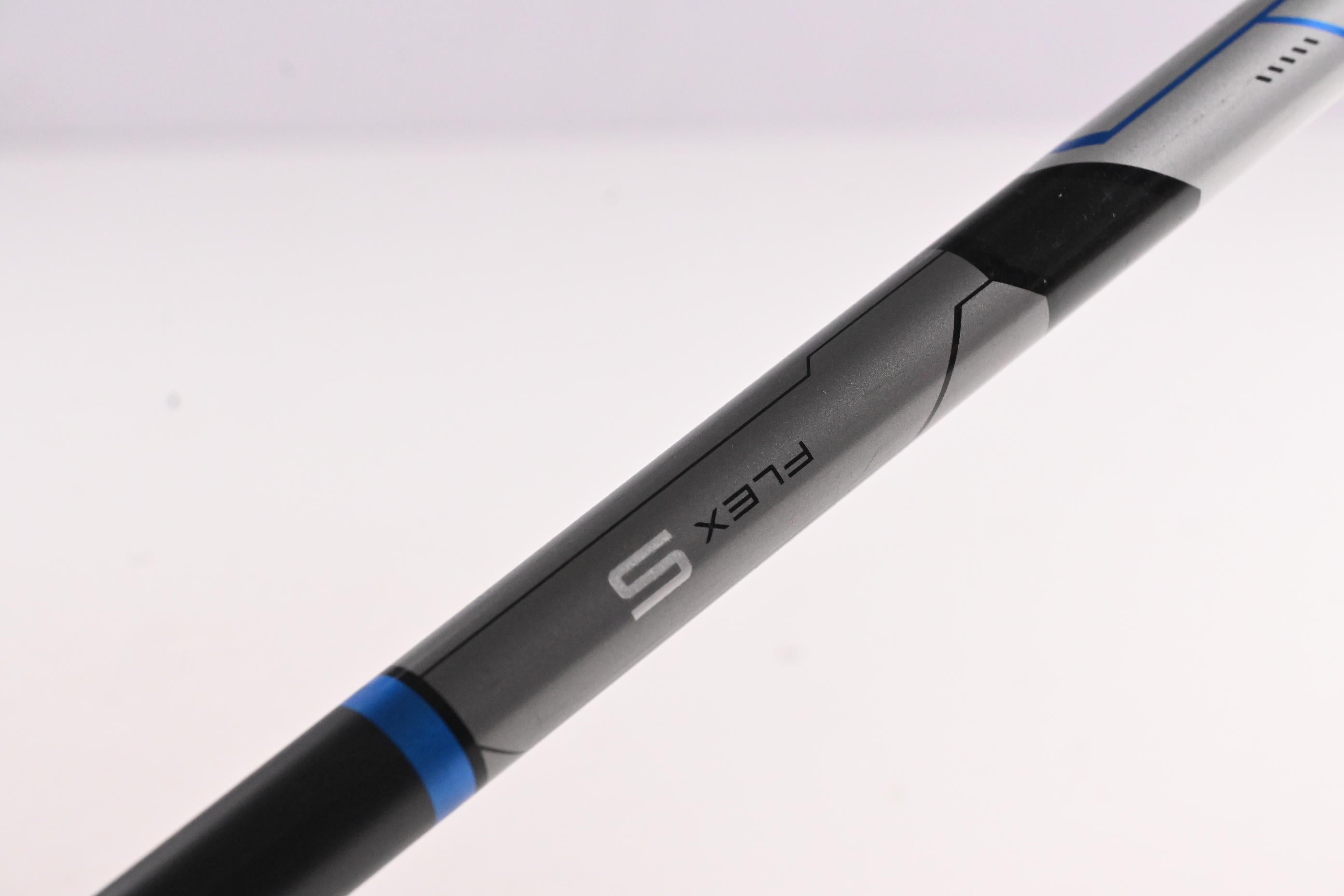 Taylormade SLDR Driver / 10.5 Degree / Stiff Flex Speeder 57 Shaft