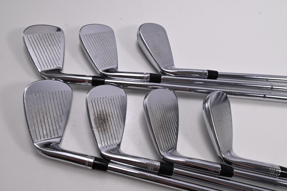 Wilson Staff Model CB 2019 Irons / 4-PW / X-Flex Dynamic Gold 120 X100