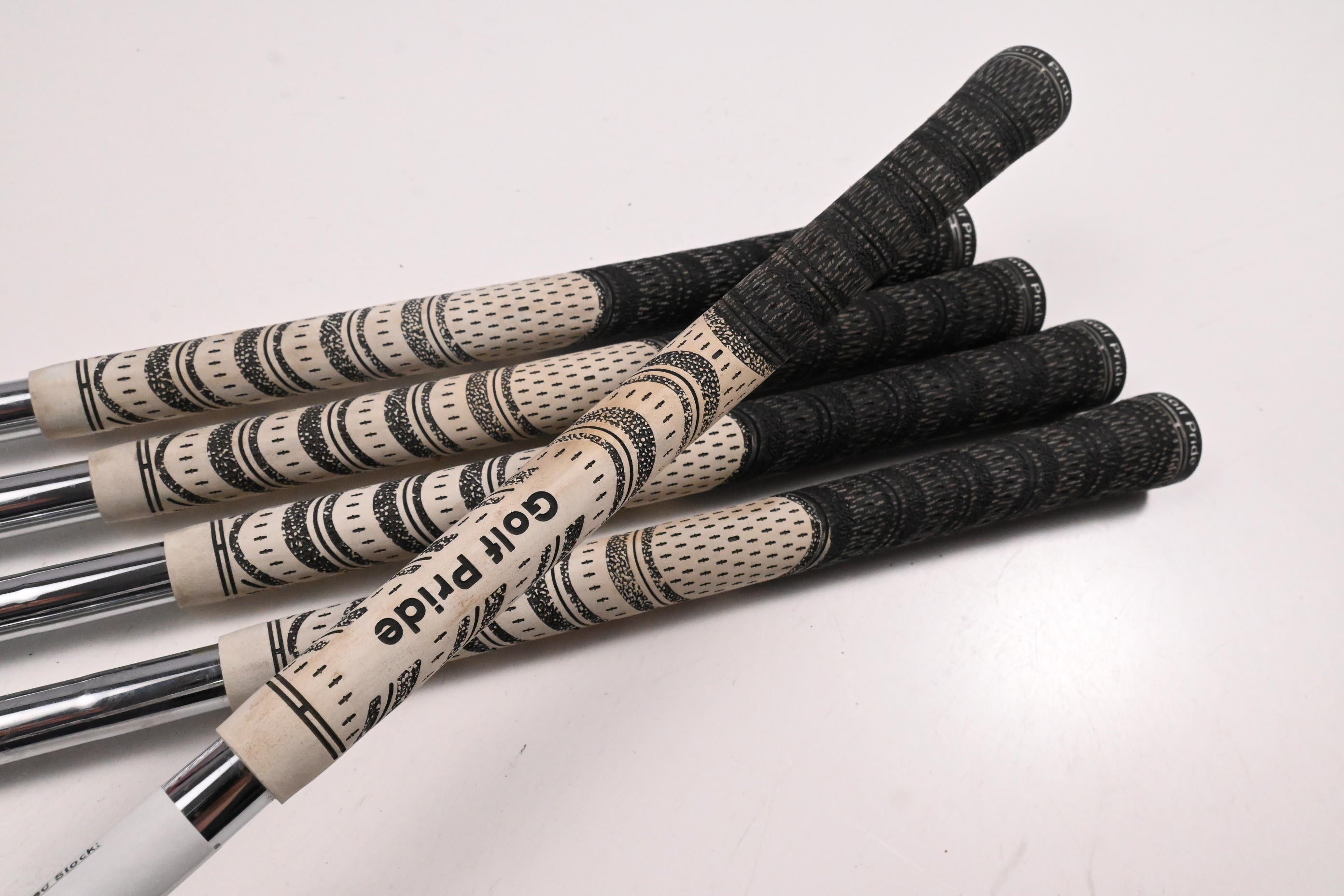 Wilson DYNAPWR Irons / 6-PW / Regular Flex KBS Max Ultralight Shafts