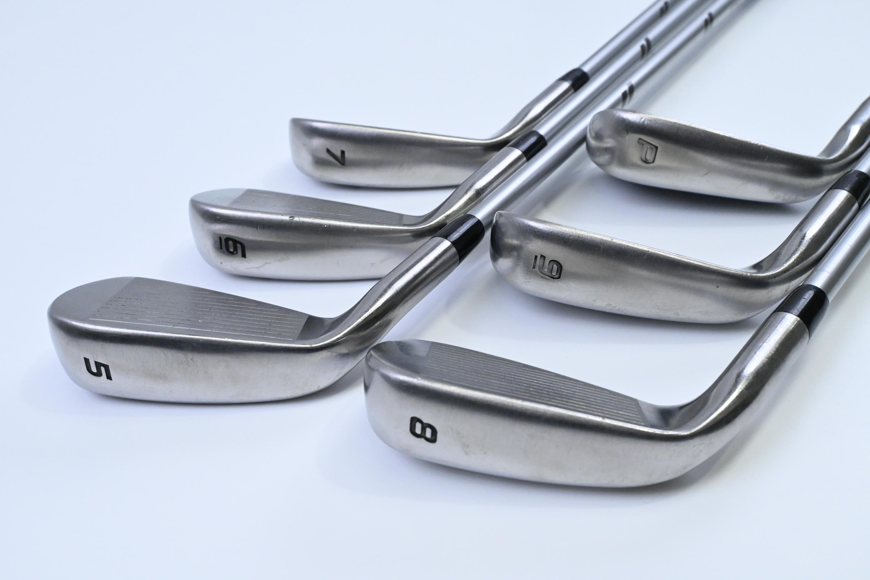 Tour Edge Hot Launch C524 Irons / 5-PW / Regular Flex Aldila Ascent PL 55