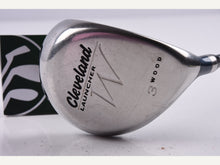 Load image into Gallery viewer, Ladies Cleveland Launcher #3 Wood / 15 Degree / Ladies Flex Cleveland
